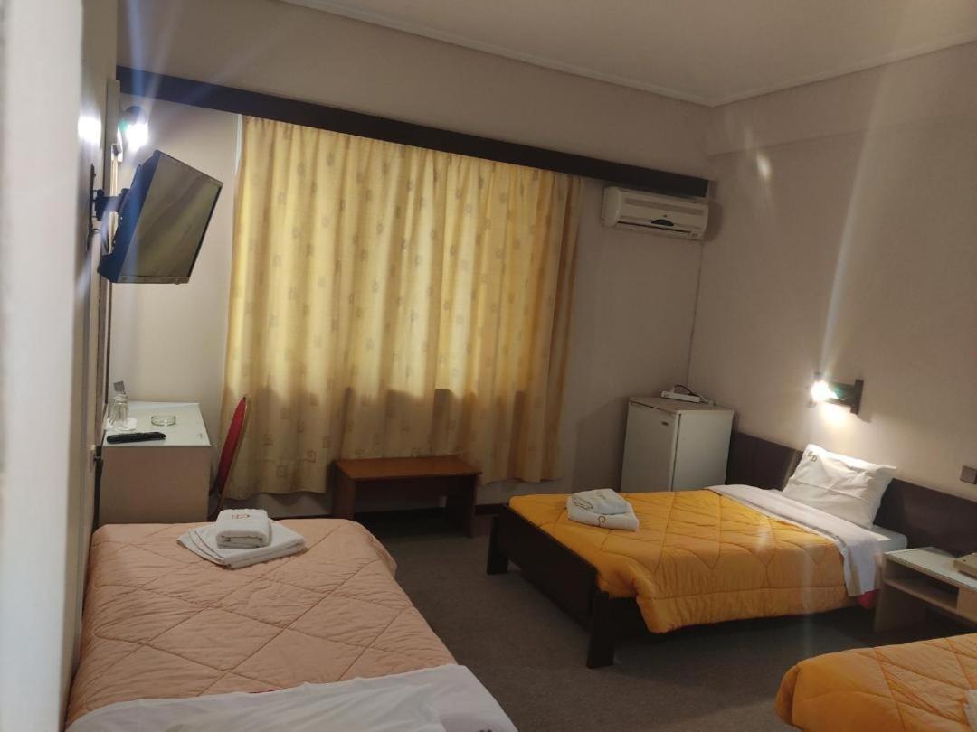 Cavo D' Oro Hotel Piraeus Exterior photo