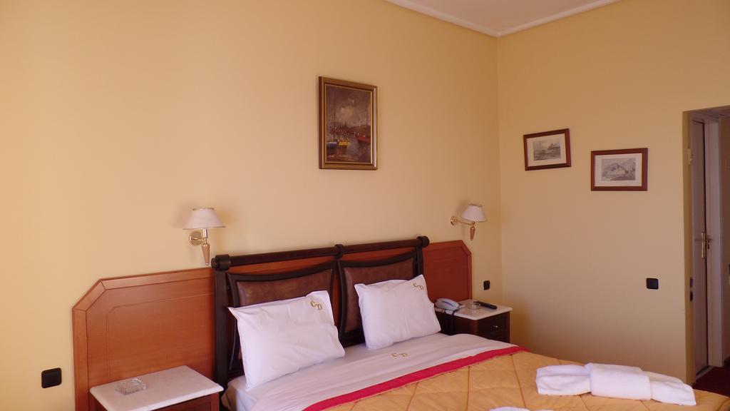 Cavo D' Oro Hotel Piraeus Exterior photo
