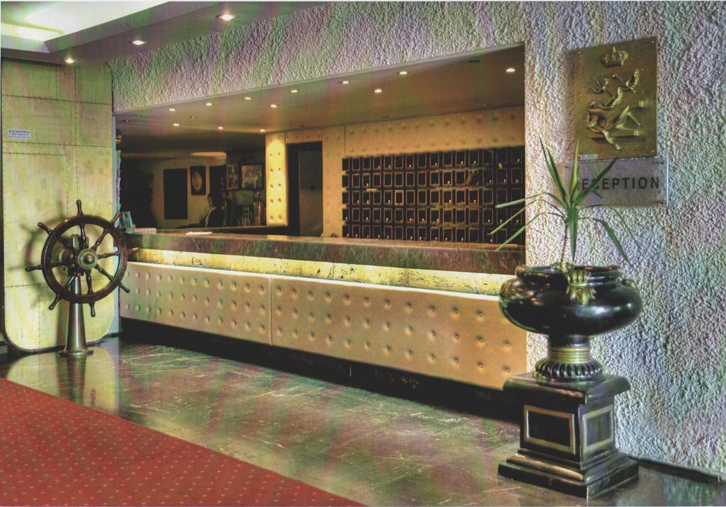Cavo D' Oro Hotel Piraeus Exterior photo
