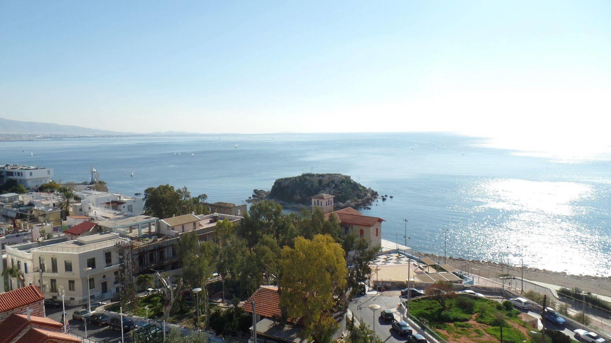 Cavo D' Oro Hotel Piraeus Exterior photo